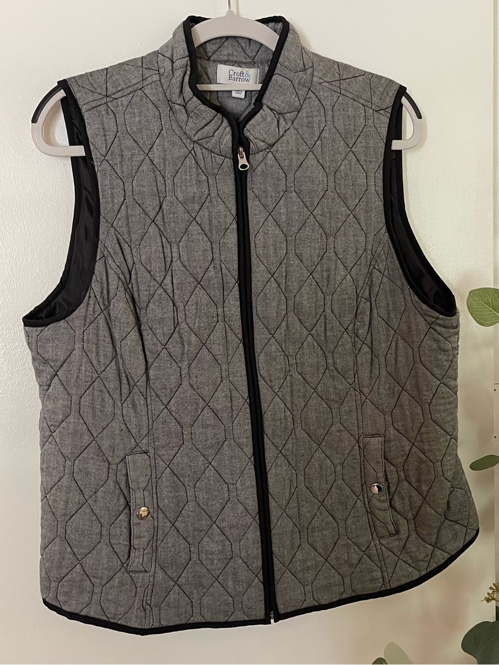 croft & barrow Quilted Gray Sleeveless Zip-Front Vest